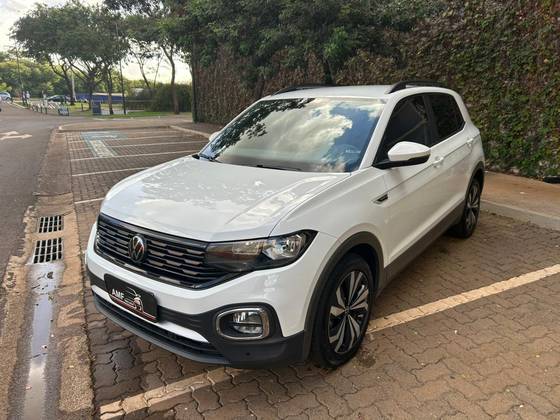 VOLKSWAGEN T-CROSS 1.0 200 TSI TOTAL FLEX COMFORTLINE AUTOMÁTICO VOLKSWAGEN T-CROSS 1.0 200 TSI TOTAL FLEX COMFORTLINE AUTOMÁTICO